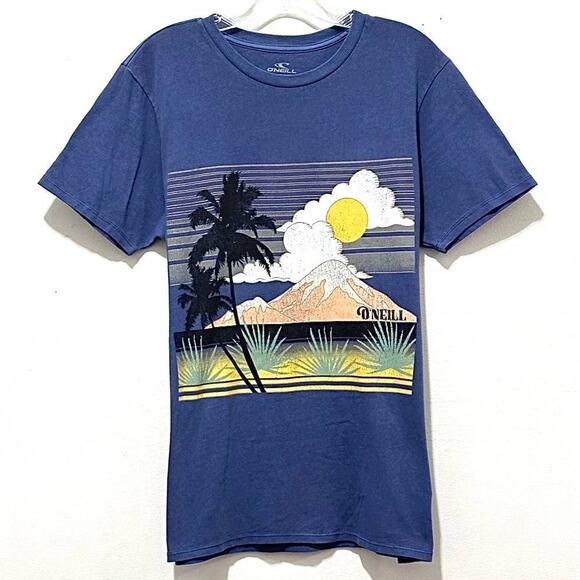 NWT: O'Neill - Women's Blue, Graphic, Tropics Oversized Tee (size XS) - Picture 1 of 2